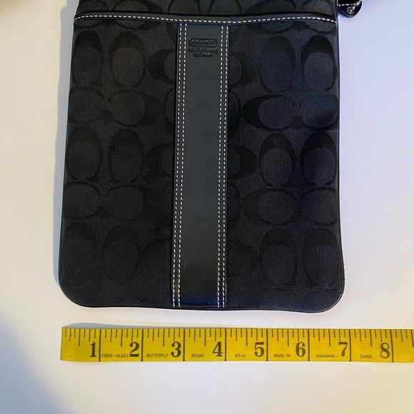 Coach crossbody purse - Picture 4 of 4